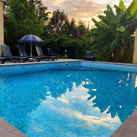 Hotel Villa Eniseli Ngoại thất bức ảnh