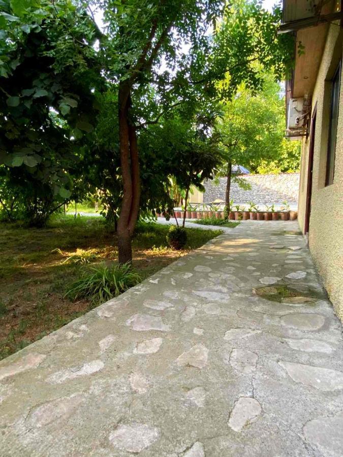 Hotel Villa Eniseli Ngoại thất bức ảnh