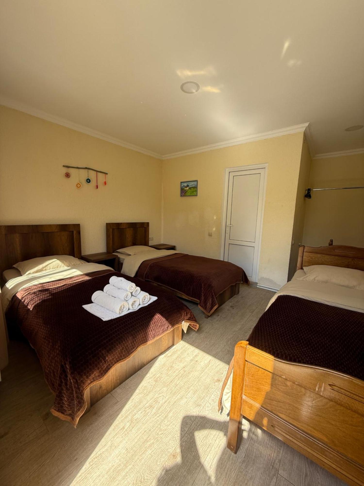 Hotel Villa Eniseli Ngoại thất bức ảnh