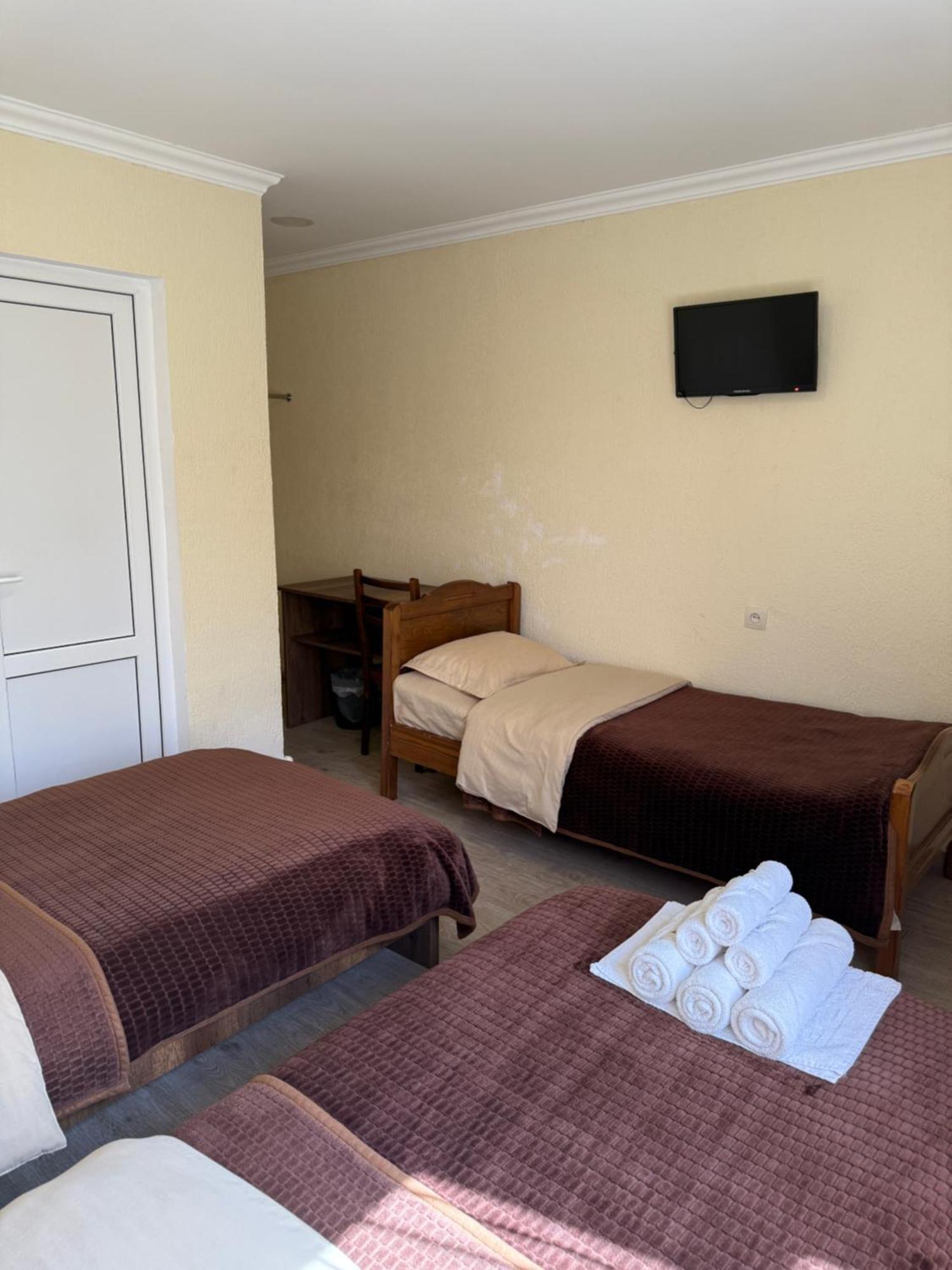 Hotel Villa Eniseli Ngoại thất bức ảnh