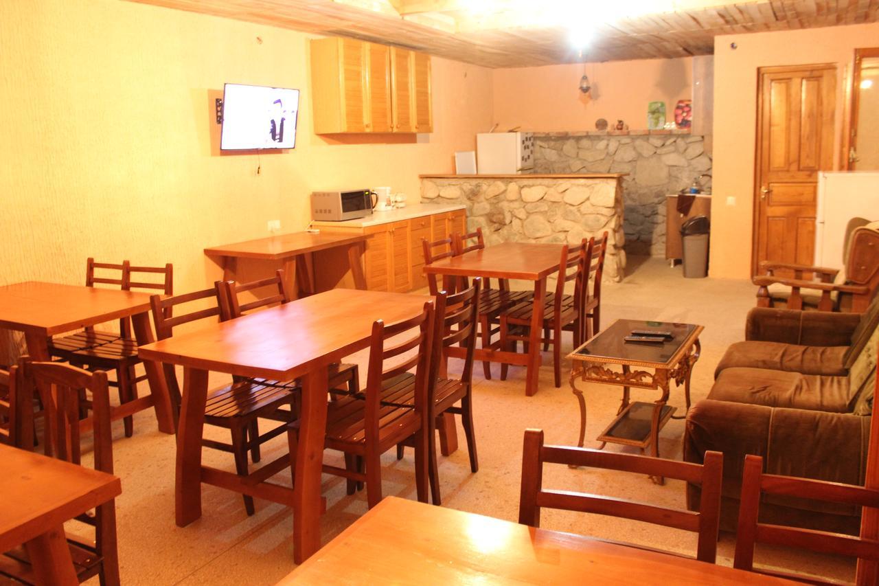Hotel Villa Eniseli Ngoại thất bức ảnh